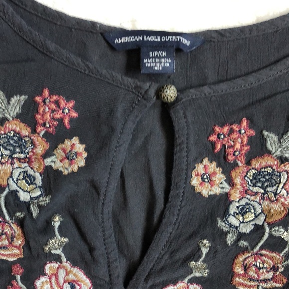 AEO Dark Grey Embroidered Floral Long Sleeve Blouse - Picture 4 of 4
